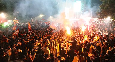 Ankara'da Galatasaray'ın 25'inci şampiyonluğu coşkuyla kutlandı