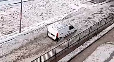 Ankara'da sağanak ve dolu etkili oldu