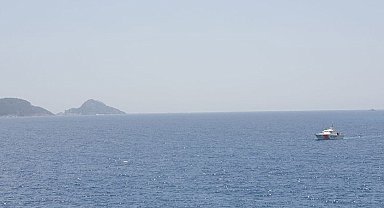 Antalya'da arızalanan helikopter denize acil iniş yaptı