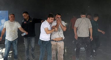 Araç boyama atölyesindeki yangında 12 kişi dumandan etkilendi