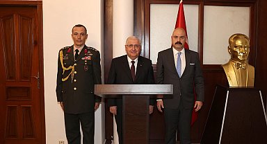 Bakan Güler, resmi temaslarda bulunmak üzere Kamerun'a gitti