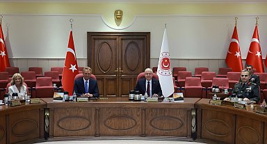 Bakan Güler, Utah Dünya Ticaret Merkezi Başkanı Flake'i kabul etti