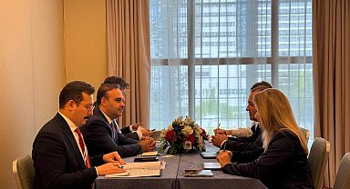 Bakan Kacır'dan Polonya'da diplomasi trafiği