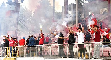 Balıkesirspor'a taraftar morali