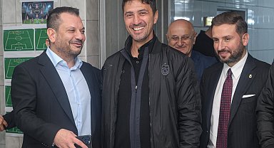 Başkan Doğan'dan U19 ve kadın futbol takımlarına ziyaret