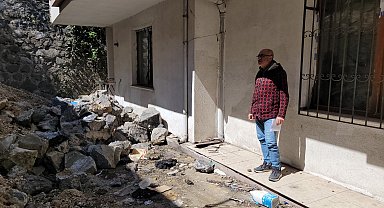 Binanın istinat duvarı çöktü, daire sahipleri ile müteahhit mahkemelik oldu