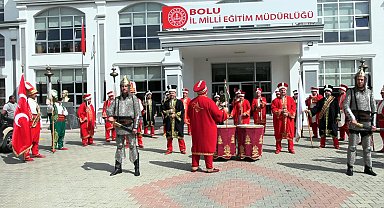 Bolu'da öğretmenlerden mehter takımı kuruldu