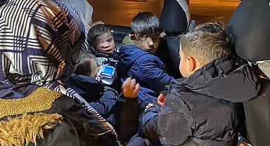 Bursa'da 13 kaçak gömen yakalandı, 1 organizatör tutuklandı