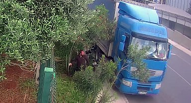 Camını kırdığı TIR'lardan cüzdan ve cep telefonu çaldı