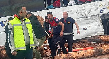 Çanakkale'de zincirleme kaza; 6 ölü, çok sayıda yaralı var