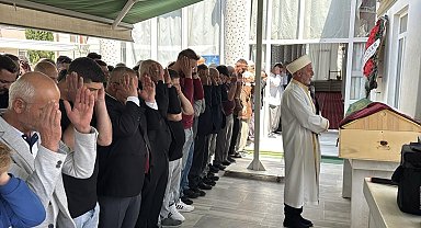 Çanakkale'deki otobüs kazasında ölen kadın, Tekirdağ'da toprağa verildi