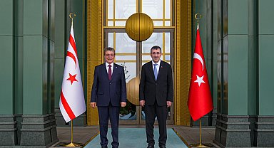 Cevdet Yılmaz, KKTC Başbakanı Üstel ile bir araya geldi