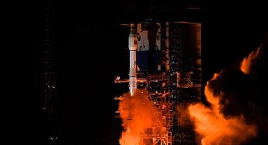 Çin, yeni nesil haberleşme uydusunu uzaya fırlattı