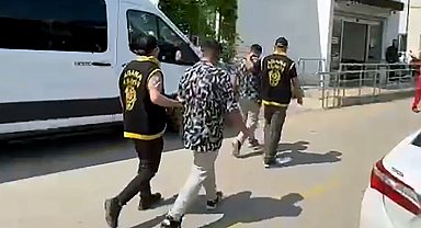 Dayak yediği sokakta havaya ateş açan şüpheli ve arkadaşı yakalandı