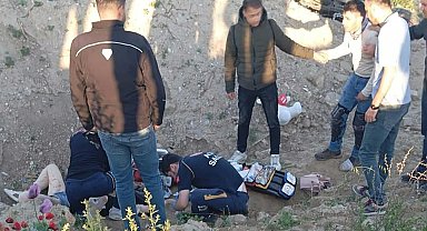 Denizli'de yoldan çıkıp takla atan motosikletteki 2 kişi öldü