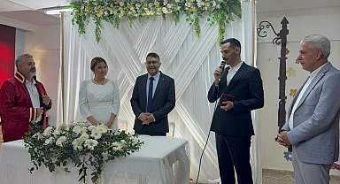 Depremde ailelerini kaybetmişlerdi, tanışıp evlendiler