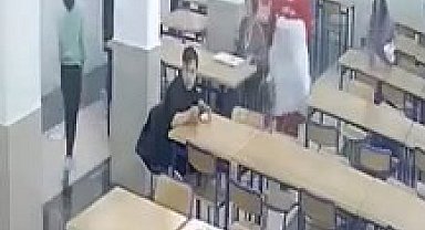 Down sendromlu oğlunu sandalyeden düşürdüğünü idida ettiği öğretmenden şikayetçi oldu