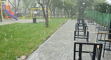 Düzce'de dolu etkili oldu