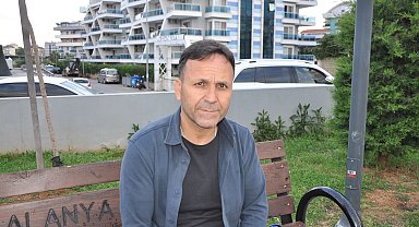 Eşi kazada öldü, şoförün serbest kalmasına tepki gösterdi