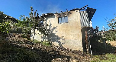 Evinde çıkan yangında hayatını kaybetti