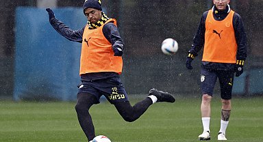 Fenerbahçe'de Beşiktaş derbisi hazırlıkları sürüyor