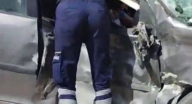 Gaziantep'te halk otobüsüne çarpan otomobildeki çifti ölüm ayırdı; kaza kamerada