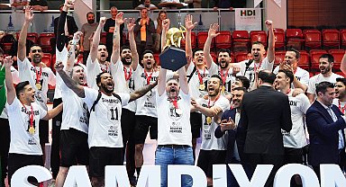 Hentbol Erkekler Türkiye Kupası'nda şampiyon Beşiktaş Görüntü eklendi