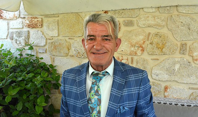 Hiç eğitim almadı, dinleyip sorular sorarak 11 dil öğrendi