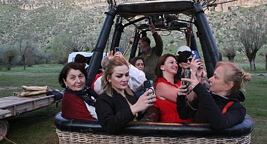 Ihlara Vadisi'nde balonlar, Anneler Günü için havalandı