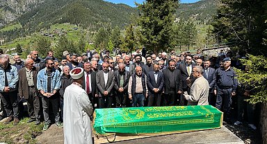 İletişim Başkanı Altun, amcasının cenazesine katıldı