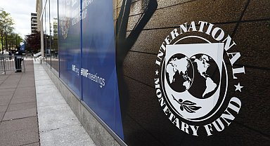 IMF'den Pakistan'a 1,4 milyar dolarlık kredi