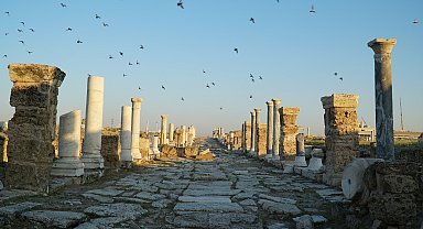 İş Bankası'ndan Laodikeia ve Tripolis kazılarına destek