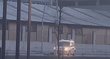 İstanbul- Arnavutköy'de hafif ticari araçla drift attı; arkadaşı camdan düştü