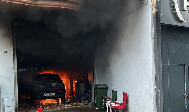 İstanbul- Ataşehir'de tamirhanedeki otomobil alev alev yandı