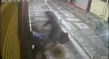 İstanbul- Bakırköy'de 10 milyon liralık kuyumcu soygunu; 3 şüpheli yakalandı