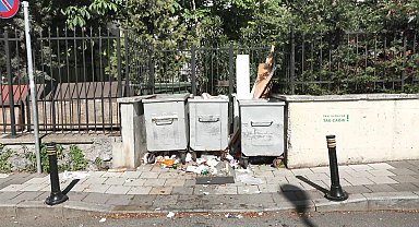 İstanbul - Beşiktaş sokaklarında çöp yığınları oluştu