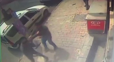 İstanbul - Esenyurt'ta kavgada husumetlisine ateş etti; yoldan geçeni öldürdü