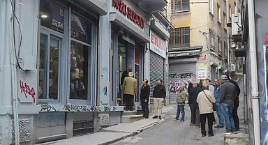 İstanbul - Karaköy'de 40 yıldır hırdavatçılık yapan Ahmet Şenol Altuntaş iş yerinde ölü bulundu