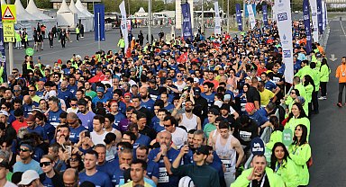 İstanbul Yarı Maratonu yardımseverlikte de rekor kırdı
