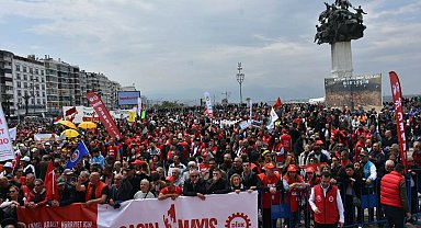 İzmir'de 1 Mayıs kutlandı