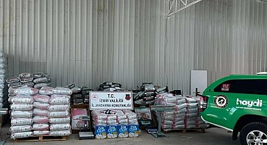 İzmir'de 14 ton sahte kedi-köpek maması ele geçirildi