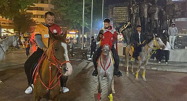 Karabük'te şampiyonluğu at binerek kutladılar