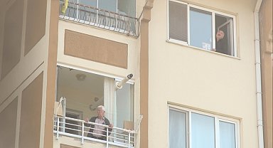 Kırıkkale'de 7 katlı apartmanda çıkan yangında mahsur kalan 10 kişi kurtarıldı