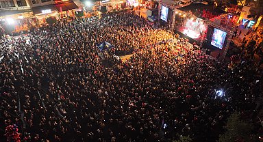 Koray Avcı, Fethiye'de konser verdi