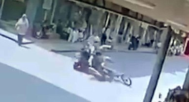 Manisa'da 3 motosiklet kazaya karıştı: 2 yaralı