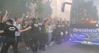 Menemen FK evinde havlu attı