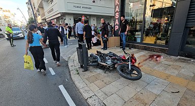 Motosikletle minibüs çarpıştı: 1 ölü, 1 yaralı