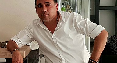 Otomobile çarpan motosikletin sürücüsü öldü; kaza kamerada