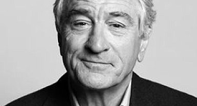 Robert De Niro'ya Onursal Altın Palmiye Ödülü verildi