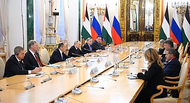 Rusya Devlet Başkanı Putin, Filistin Devlet Başkanı Abbas ile görüştü